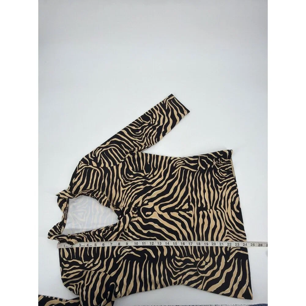 J. McLaughlin Durham Ruffle Neck Top Tiger Print Catalina Cloth Womens Medium